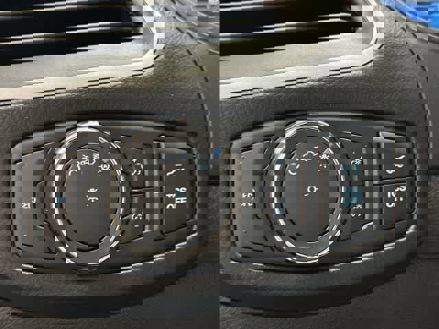 Used 2022 Ford Edge SEL w/ Convenience Package image 19