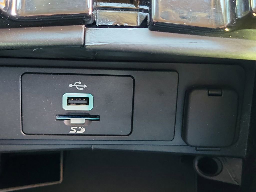 Used 2016 Ford Fusion SE image 30