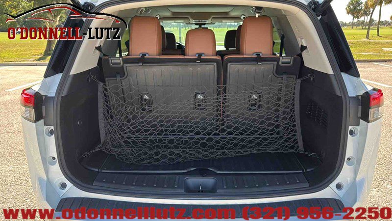 Used 2025 Nissan Pathfinder Platinum image 10