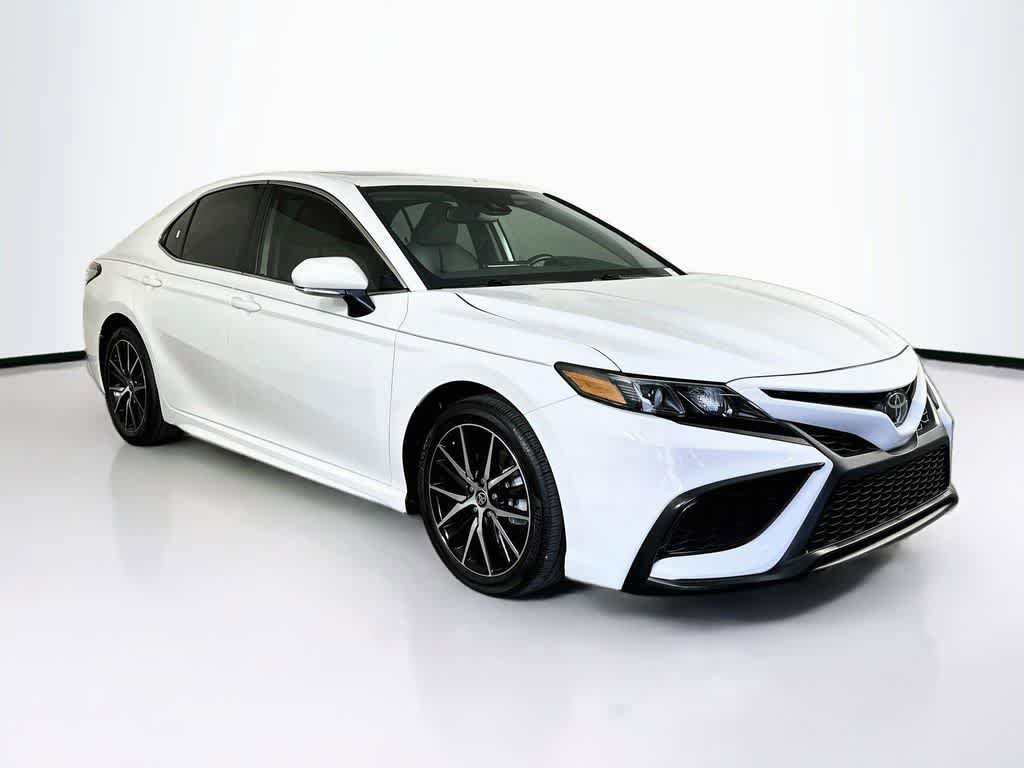 Used 2024 Toyota Camry SE w/ Convenience Package FWD image 22