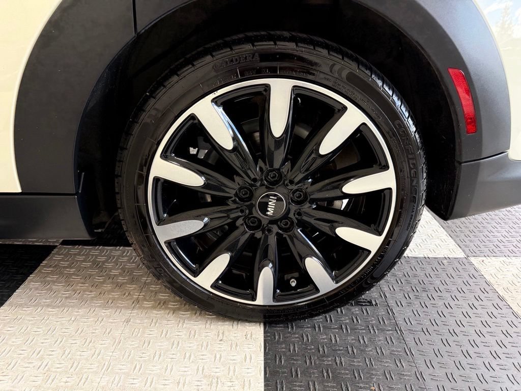 Used 2023 MINI Cooper S w/ Premium Package FWD image 11