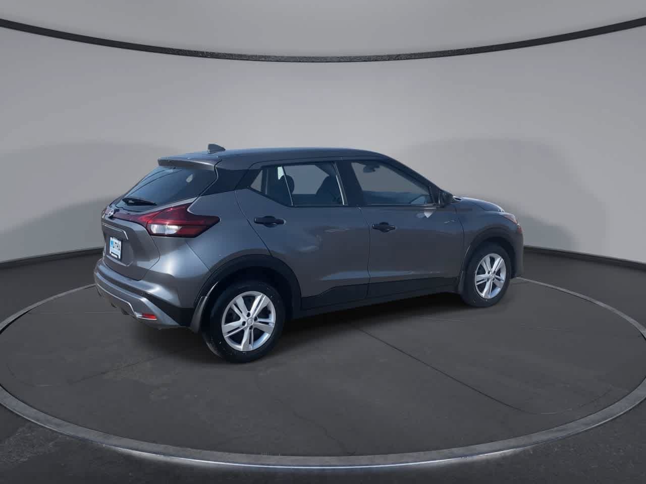 Used 2023 Nissan Kicks S FWD image 8