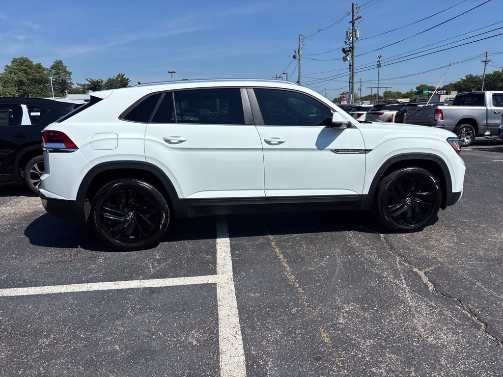 Used 2023 Volkswagen Atlas Cross Sport SE AWD/4WD image 8