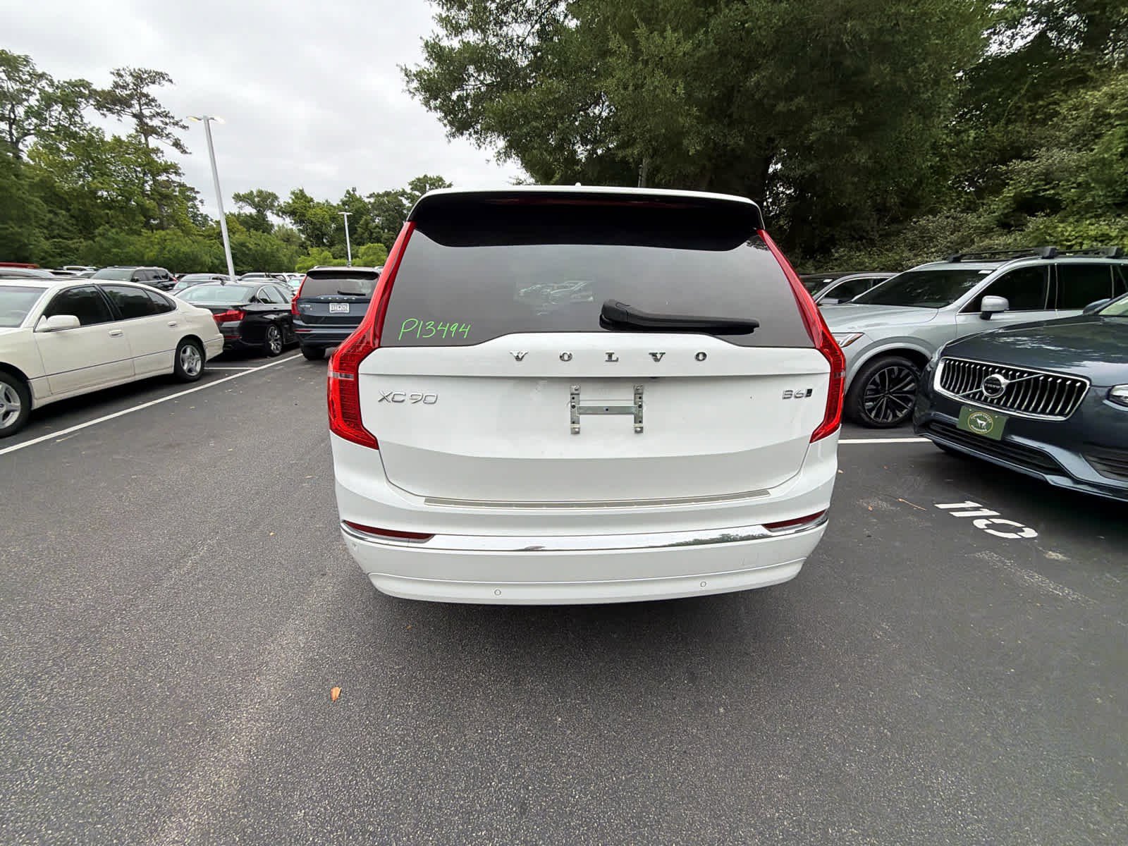 Used 2023 Volvo XC90 B6 Ultimate w/ Lounge Package AWD/4WD image 14