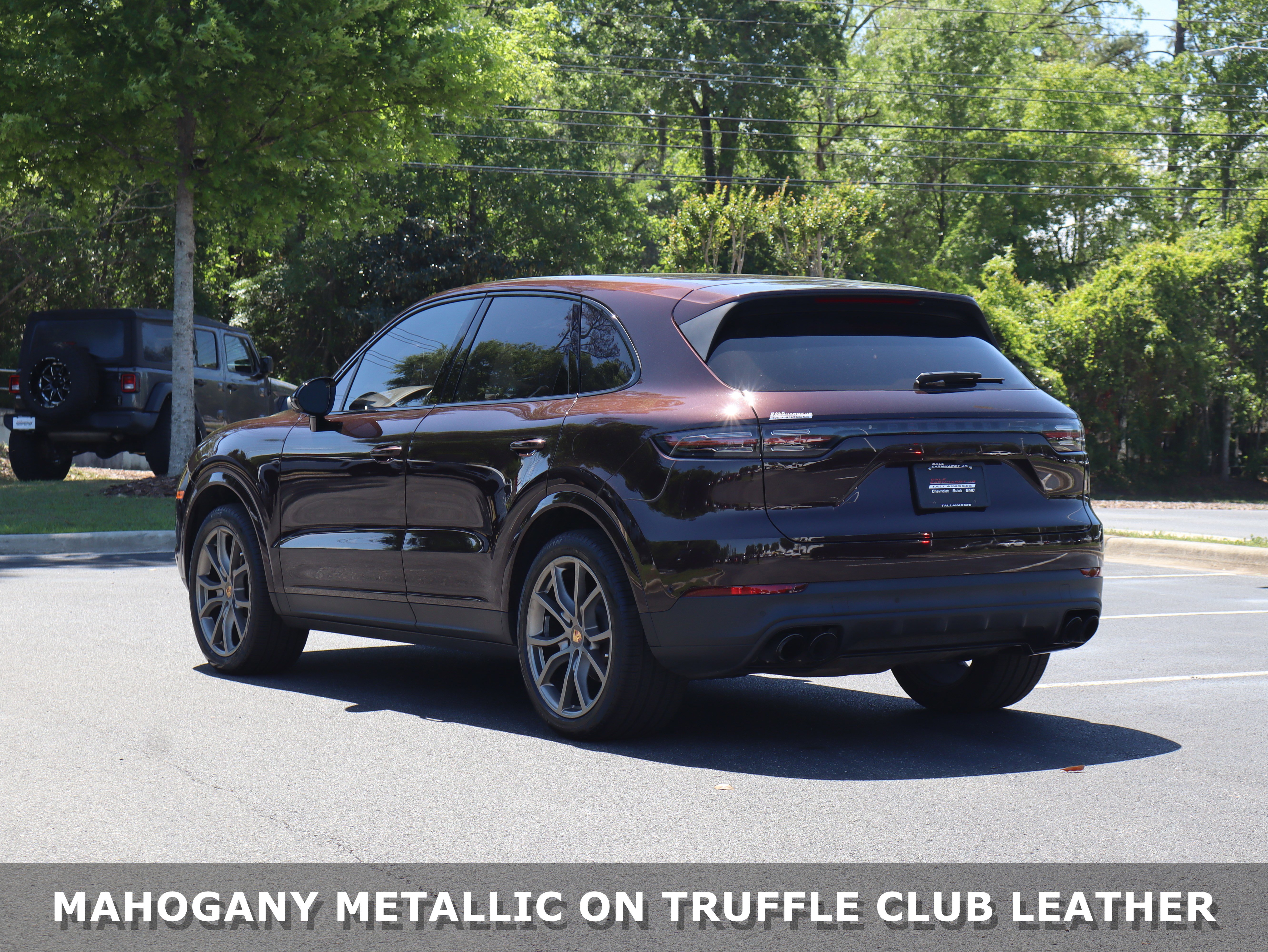 Used 2022 Porsche Cayenne AWD/4WD image 3