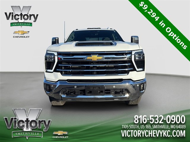 Used 2025 Chevrolet Silverado 2500 LTZ w/ LTZ Premium Package image 2