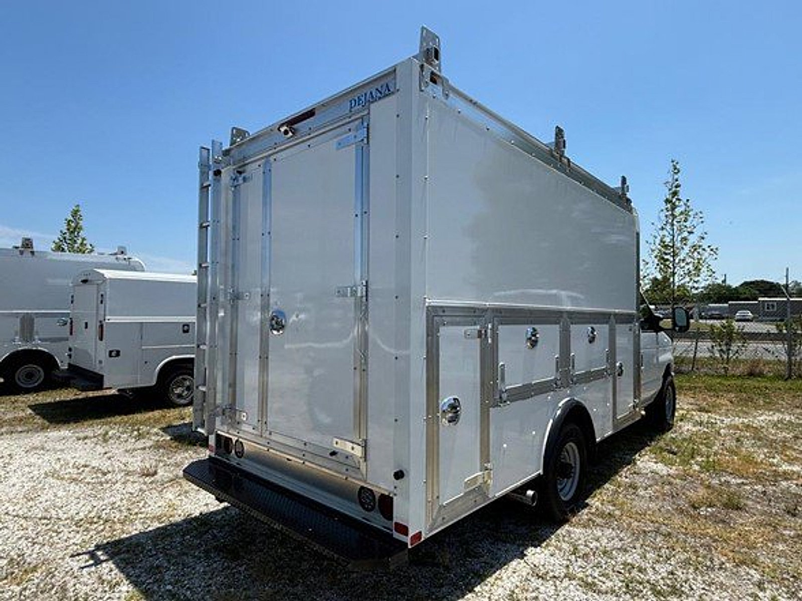 New 2024 Ford E-350 and Econoline 350 Super Duty w/ Power Windows & Locks Group RWD image 3