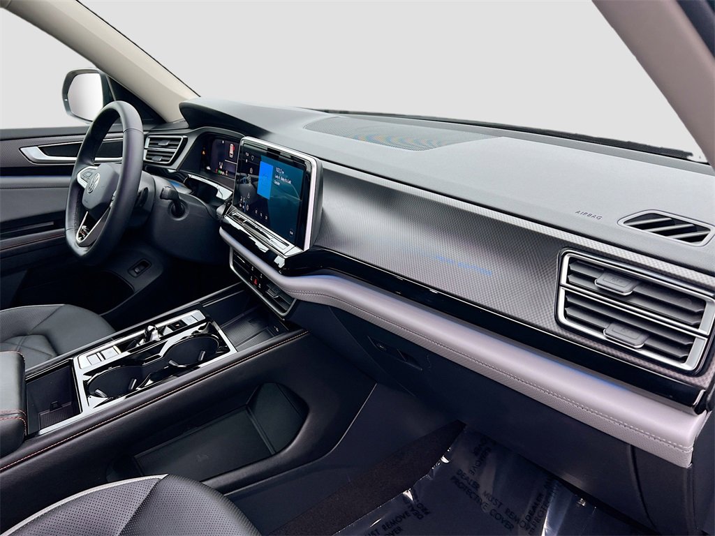 Used 2024 Volkswagen Atlas Peak Edition SE image 29