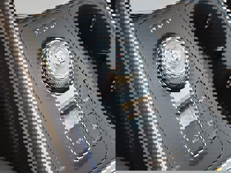 New 2026 Kia Carnival LXS image 15