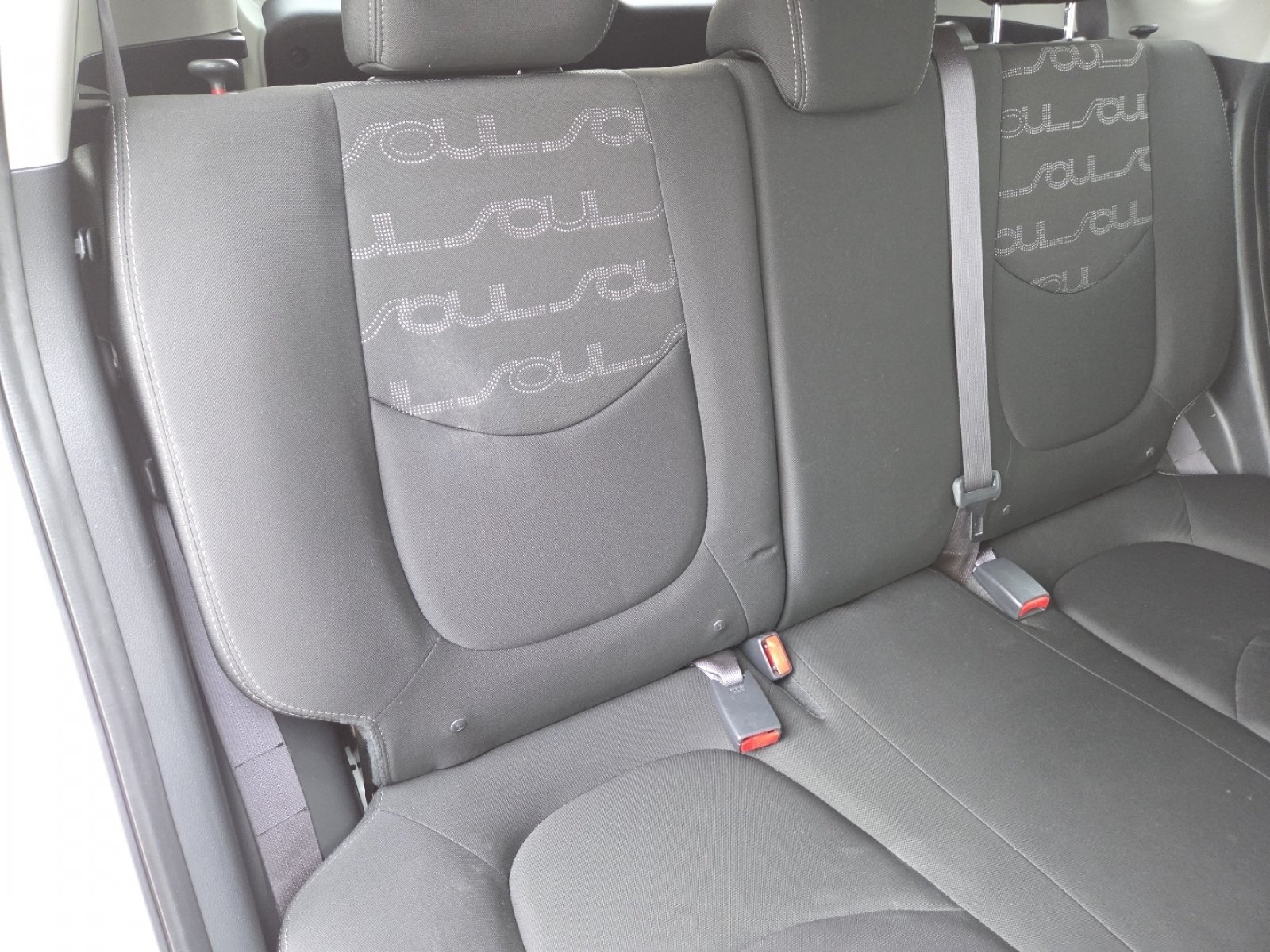 Used 2013 Kia Soul + FWD image 18