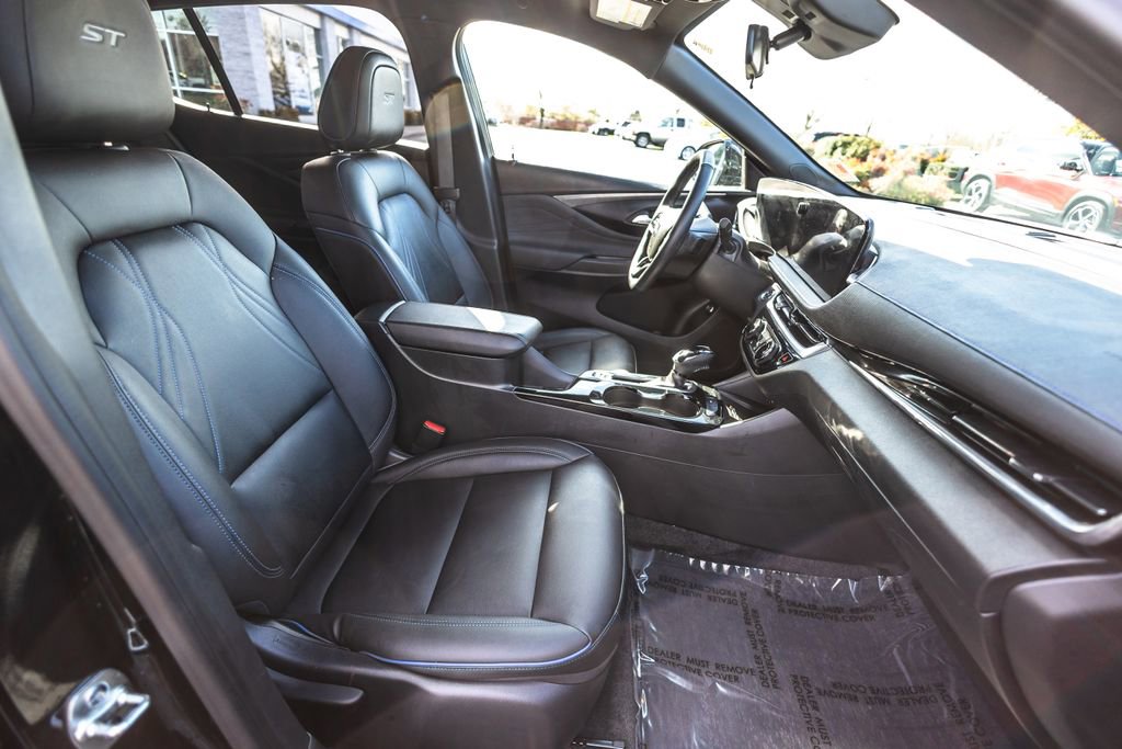 Used 2024 Buick Envista Sport Touring w/ Convenience I Package image 26