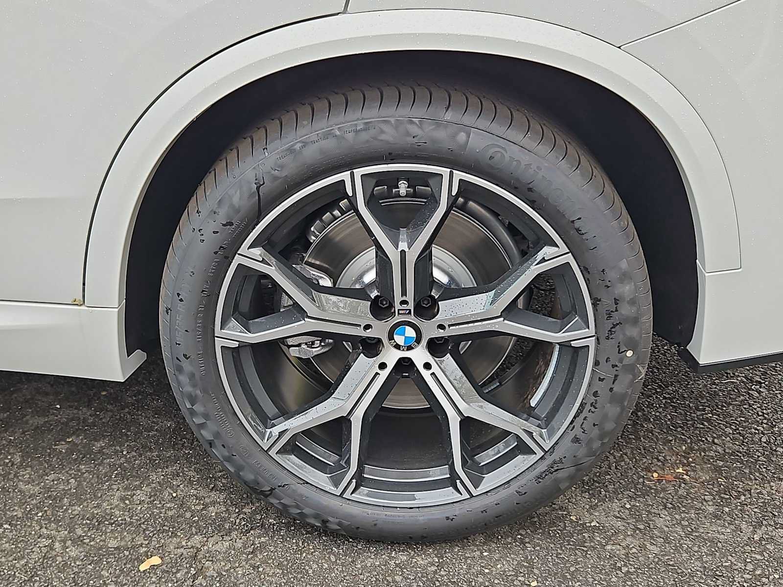 Used 2026 BMW X5 xDrive50e AWD/4WD image 14