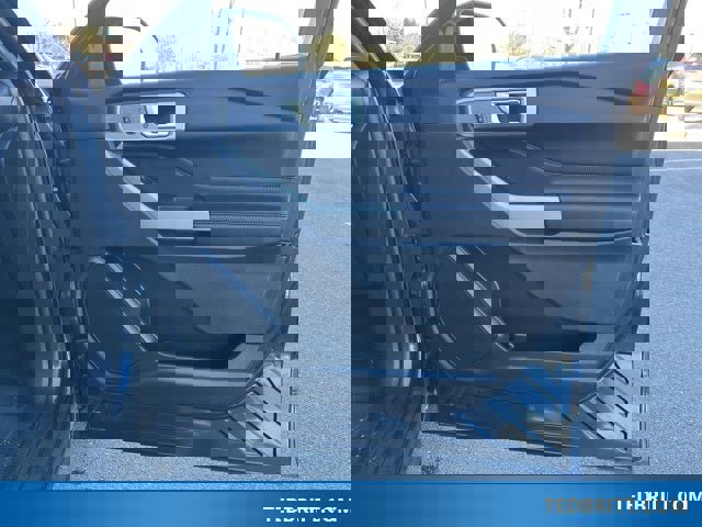 Certified 2024 Ford Explorer XLT w/ Equipment Group 202A image 24