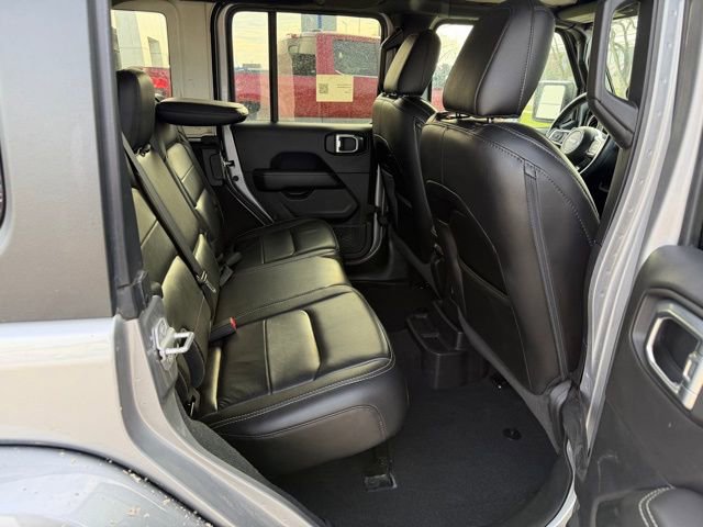Used 2021 Jeep Wrangler Unlimited Sahara w/ Uconnect 4C Nav & Sound Group image 10