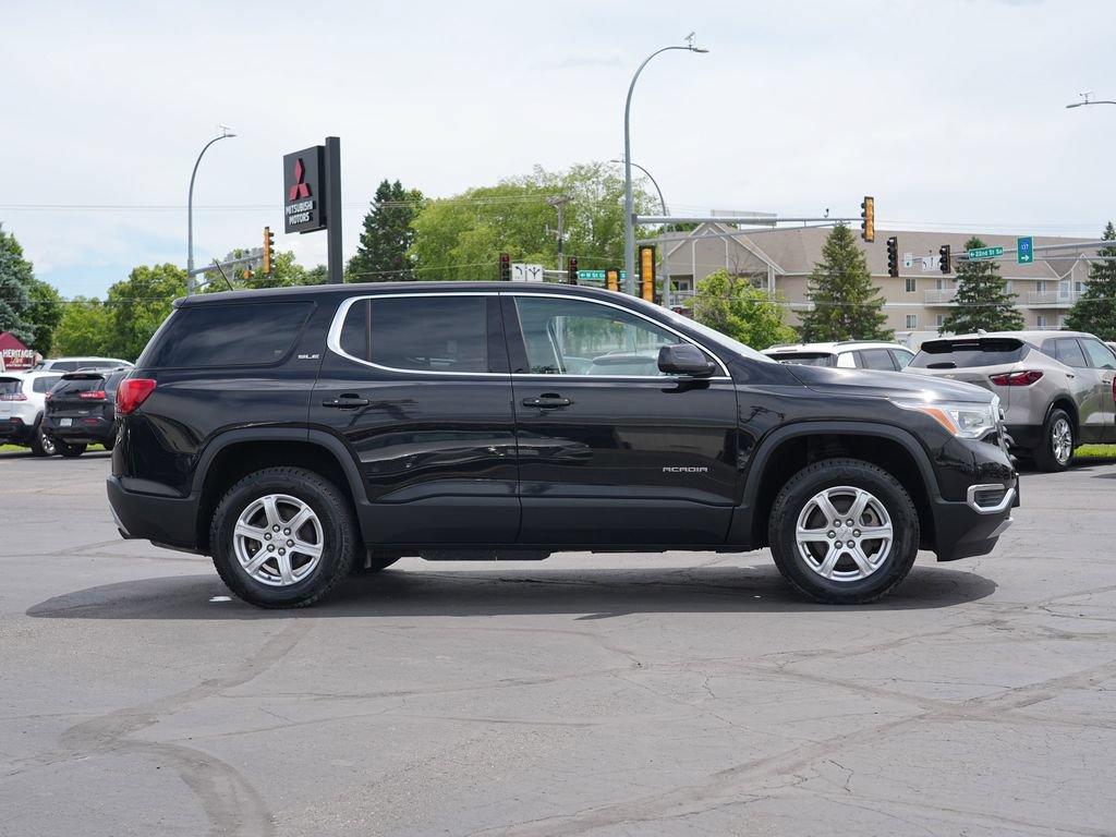 Used 2019 GMC Acadia SLE AWD/4WD image 2