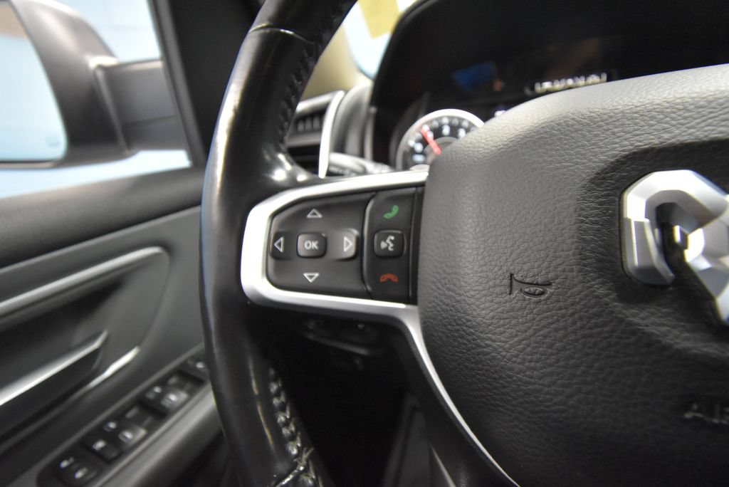 Used 2020 RAM 1500 Big Horn AWD/4WD image 11
