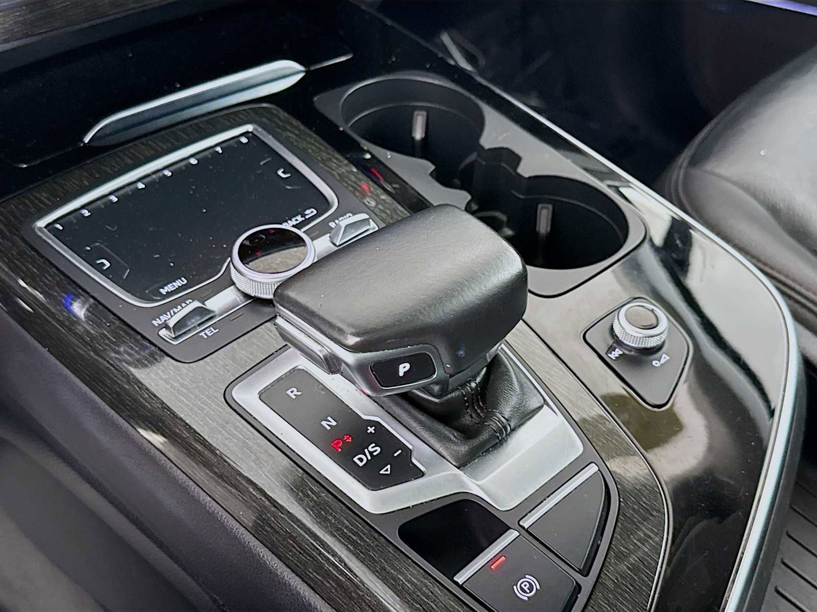 Used 2018 Audi Q7 3.0T Premium Plus w/ Premium Plus Package image 17