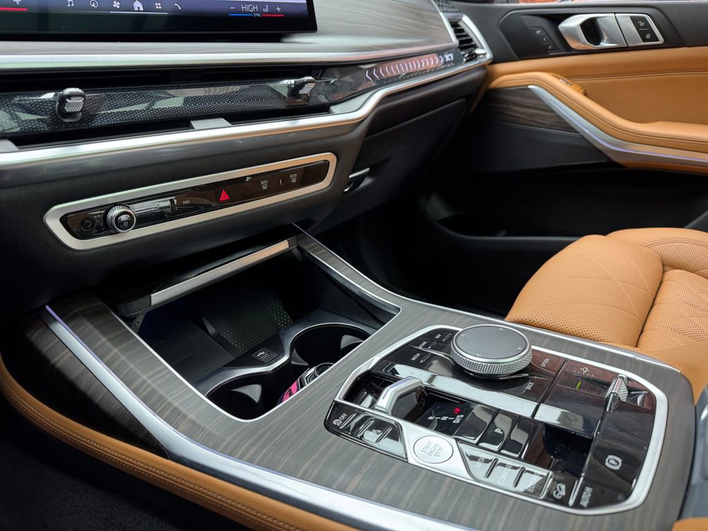 Certified 2024 BMW X7 xDrive40i w/ Climate Comfort Package image 19