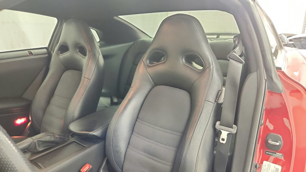 Used 2015 Nissan GT-R Premium AWD/4WD image 30