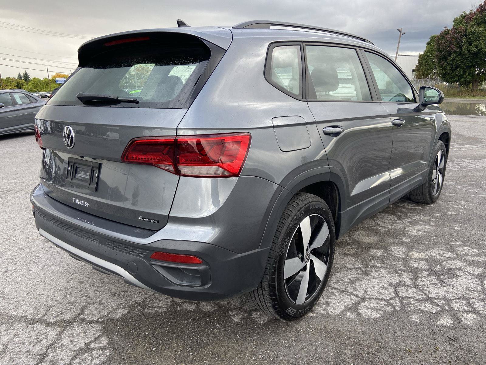 Used 2024 Volkswagen Taos S AWD/4WD image 8