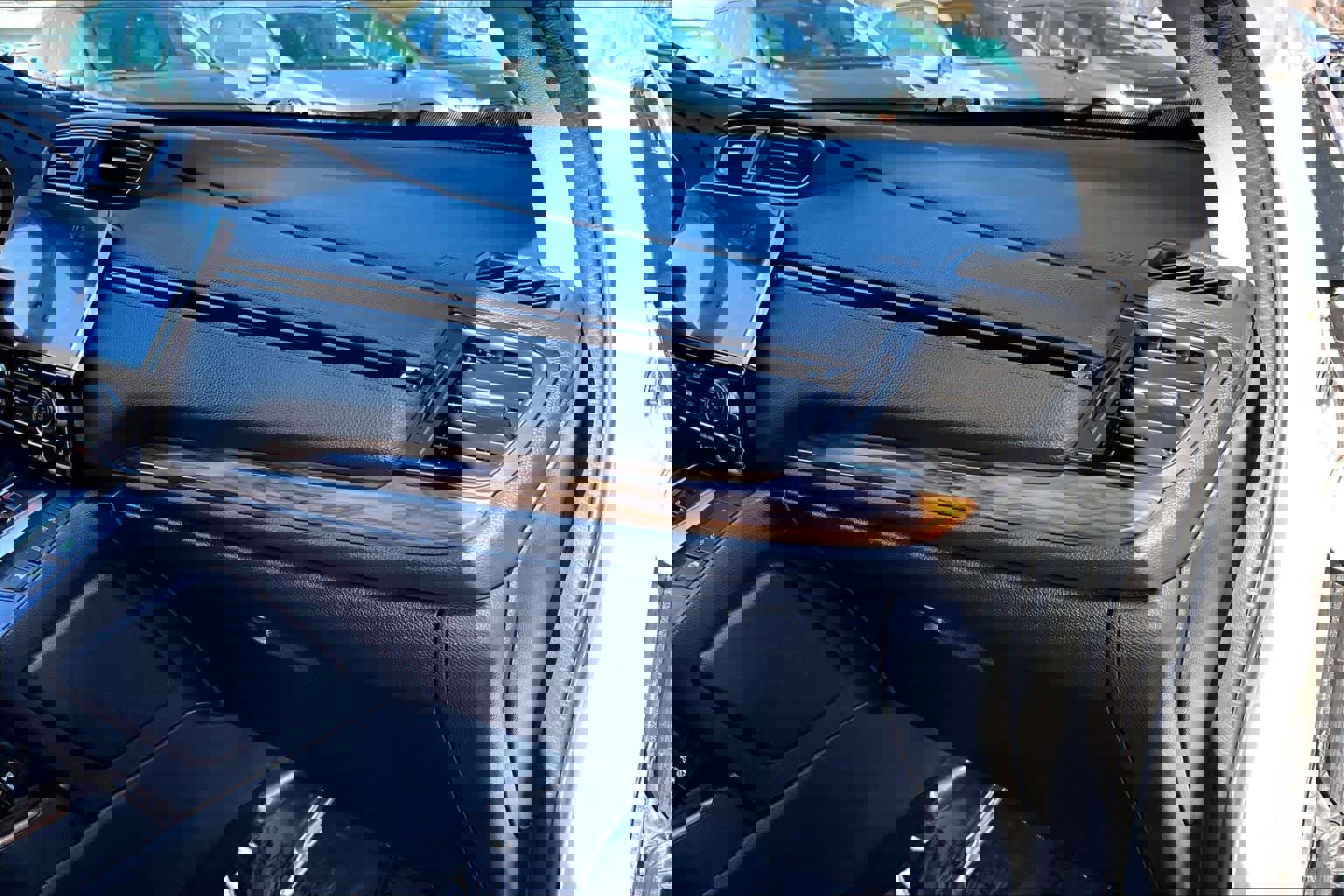 Used 2022 Honda CR-V Touring image 18