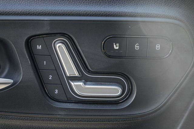 Used 2024 Mercedes-Benz Sprinter 3500 image 38