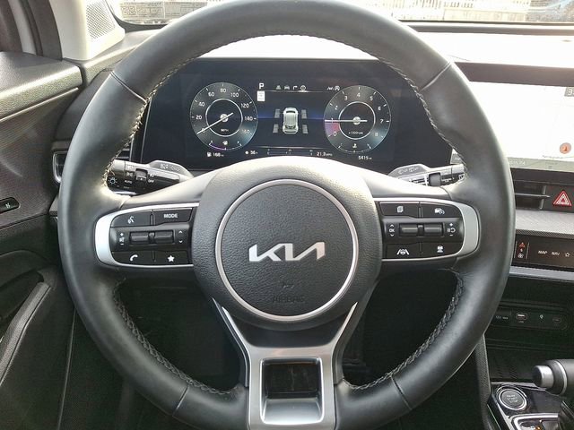 Used 2025 Kia Sportage SX image 22