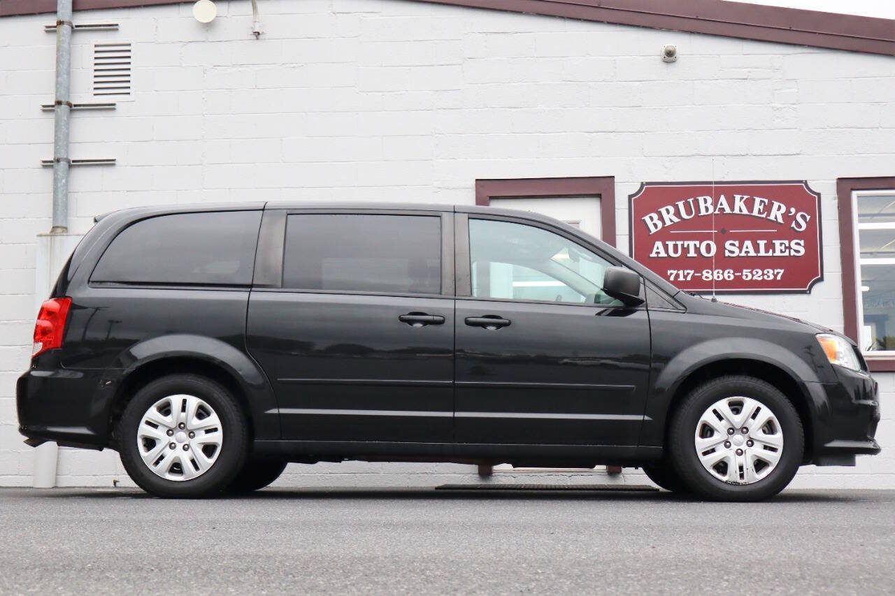 Used 2016 Dodge Grand Caravan SE w/ Quick Order Package 29E SE FWD image 7
