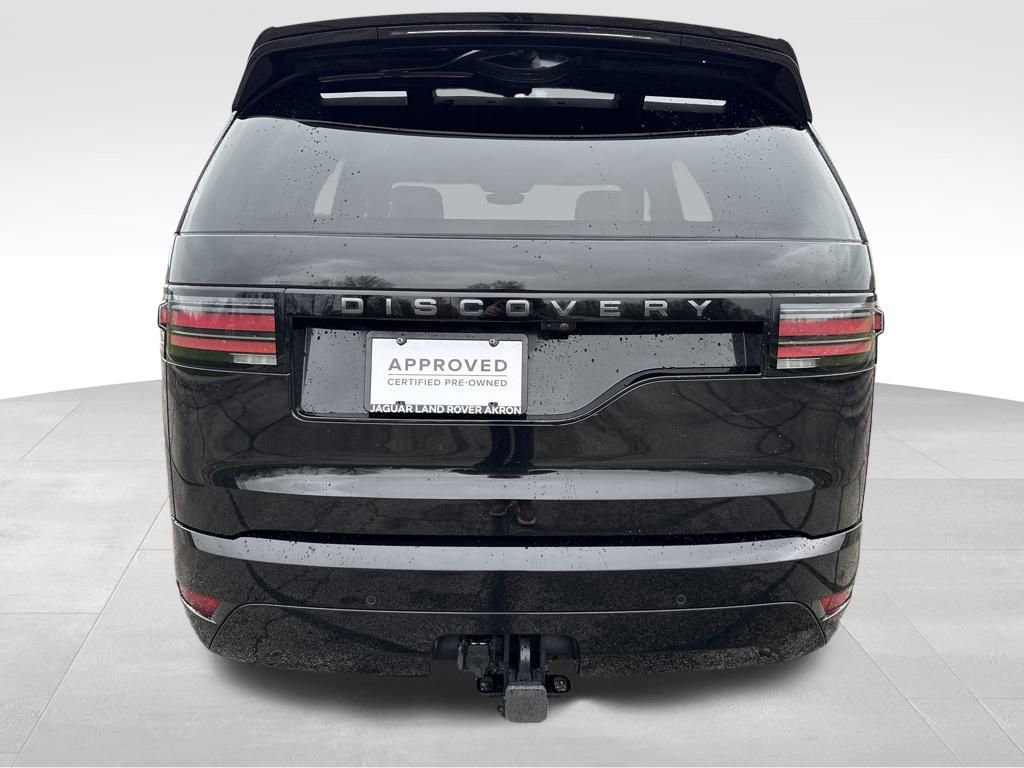 New 2024 Land Rover Discovery Dynamic SE image 4