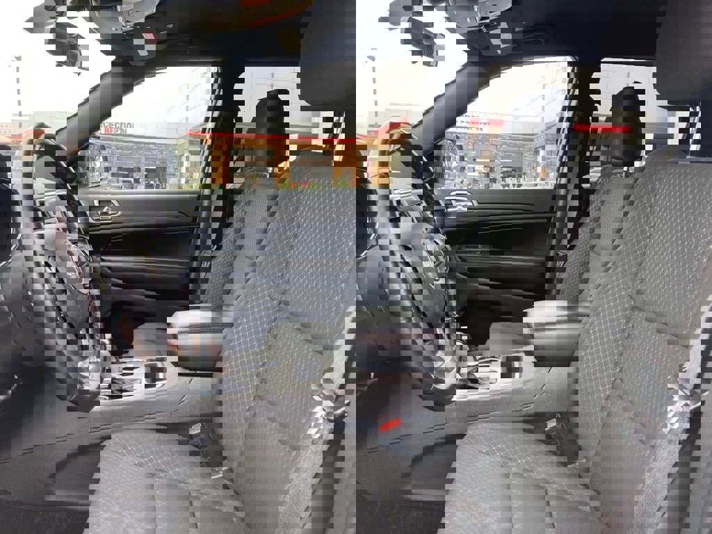 Used 2021 Jeep Grand Cherokee Laredo image 10