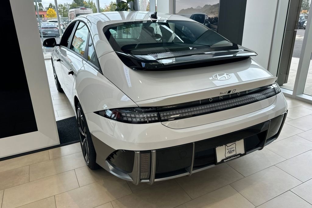 New 2025 Hyundai Ioniq 6 SEL image 6