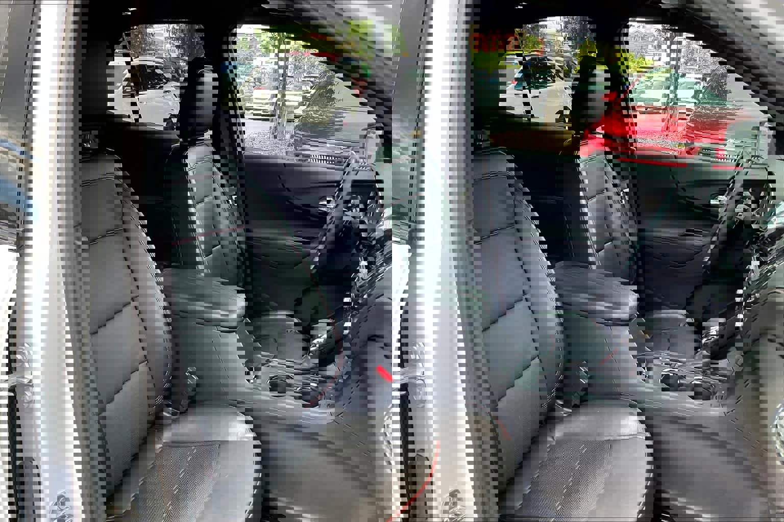 Used 2023 Chevrolet Equinox RS w/ RS Leather Package image 8