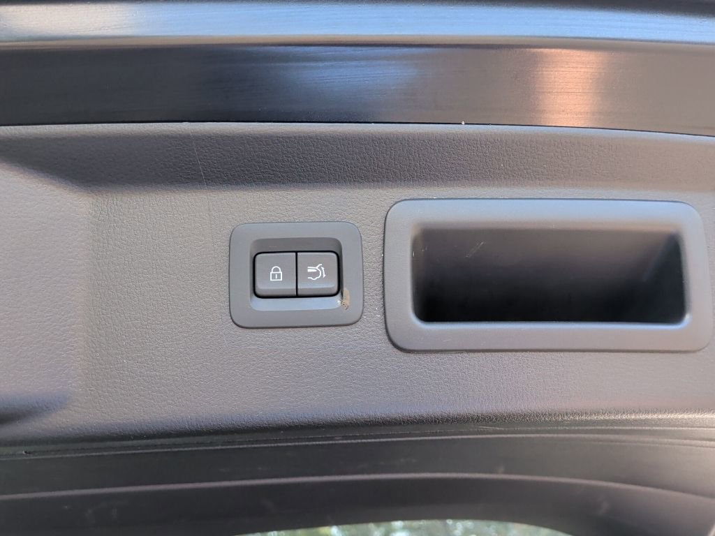 Used 2024 MAZDA CX-50 AWD 2.5 S w/ Cargo Package image 10