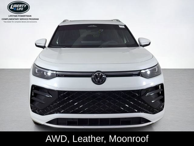 Used 2025 Volkswagen Tiguan SEL R-Line image 8