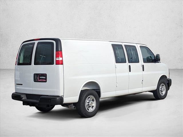 New 2025 Chevrolet Express 3500 Extended w/ Driver Convenience Package RWD video 2