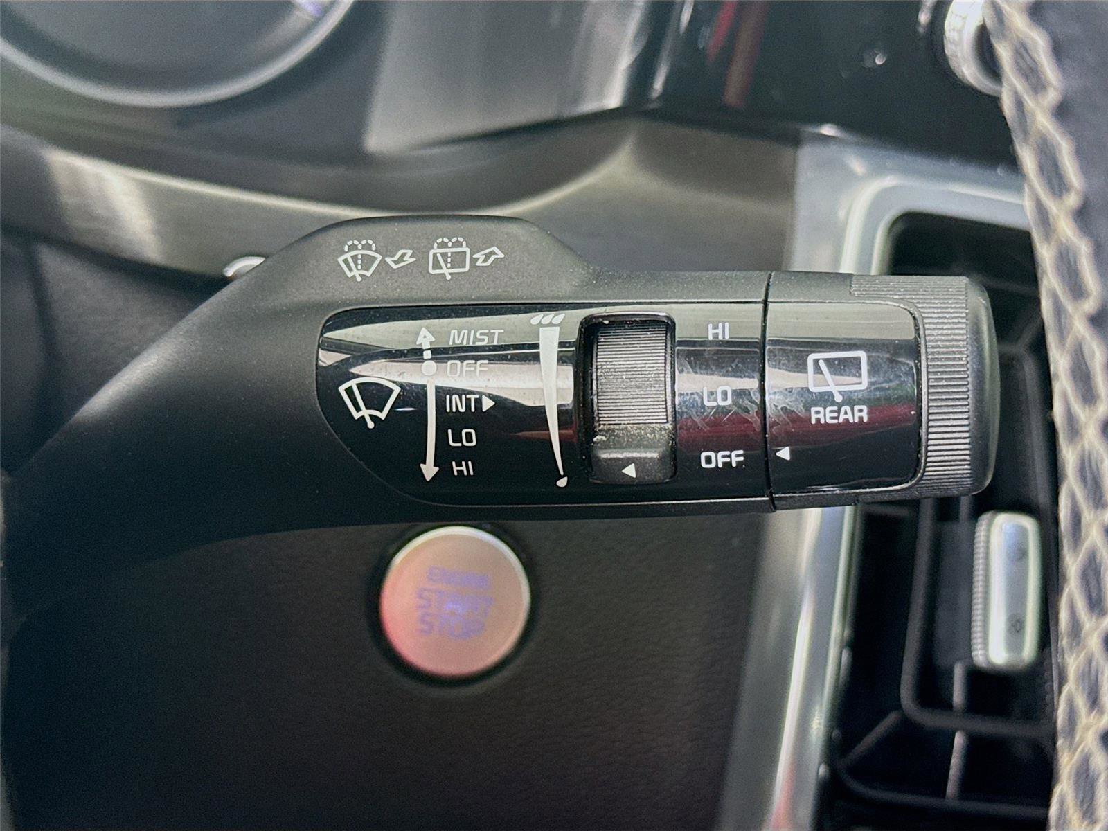 Used 2022 Kia Sorento SX AWD/4WD image 6