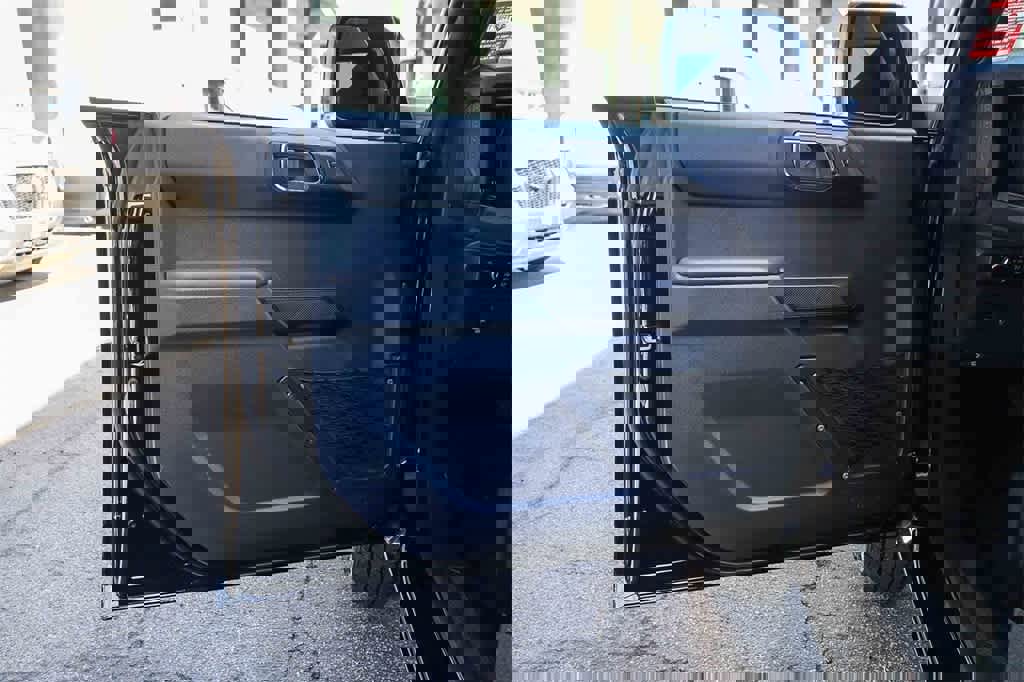 Used 2025 Ford Bronco Big Bend image 23