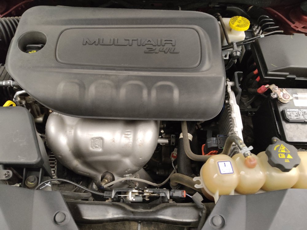Used 2021 Jeep Cherokee Latitude FWD image 30