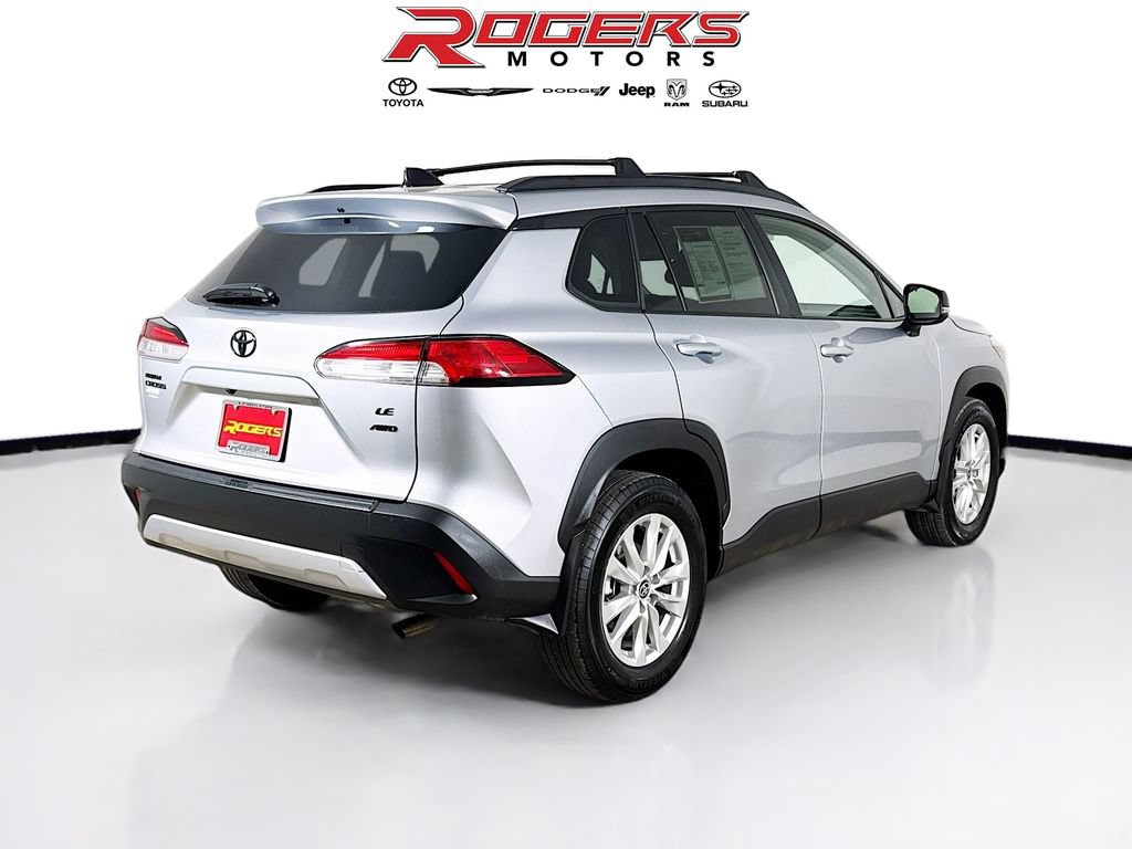 Certified 2025 Toyota Corolla Cross LE w/ Moonroof Package AWD/4WD image 13