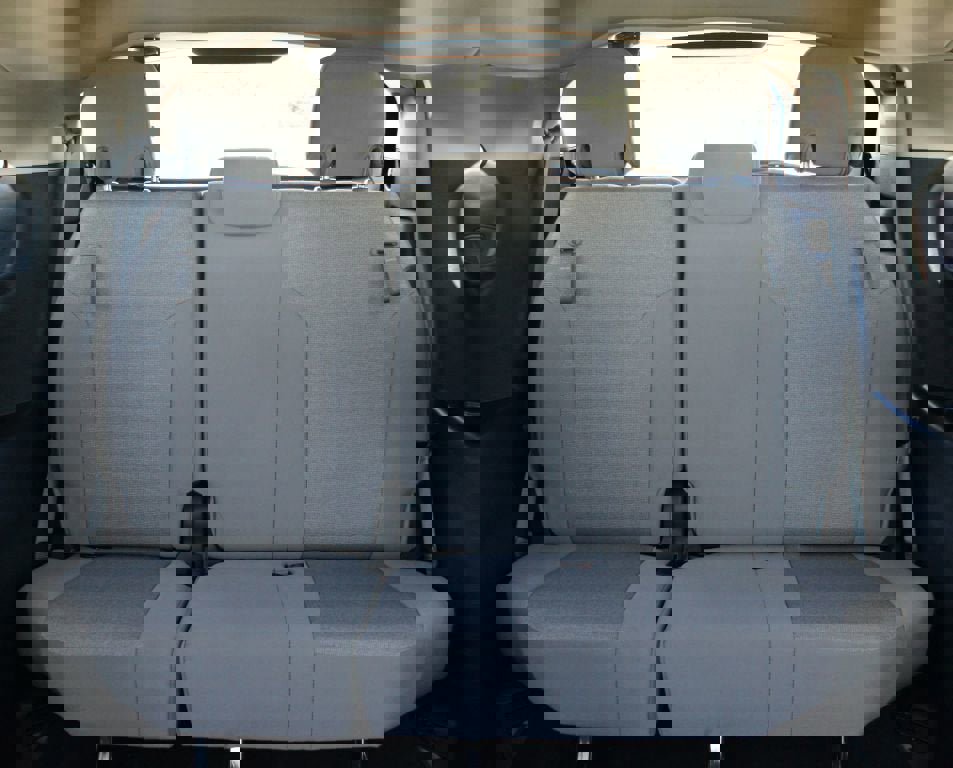 Used 2025 Toyota Sienna LE image 15