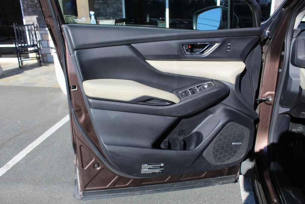 Used 2019 Subaru Ascent Limited image 12