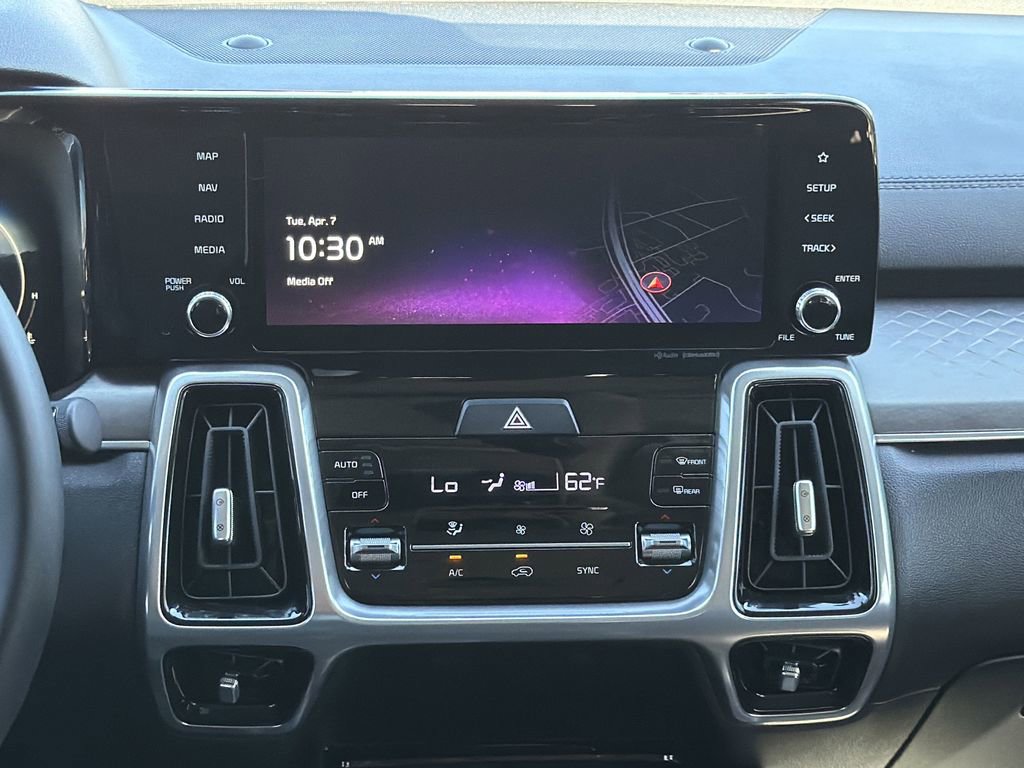 Used 2023 Kia Sorento SX image 4