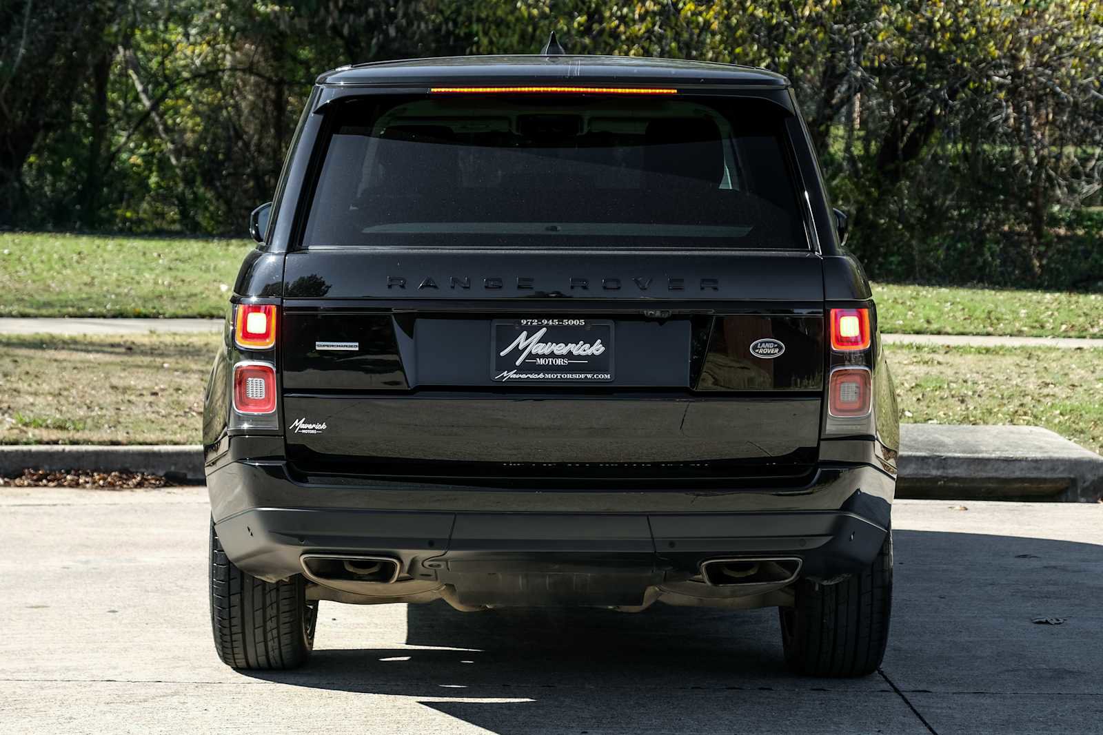 Used 2019 Land Rover Range Rover Long Wheelbase Supercharged image 10