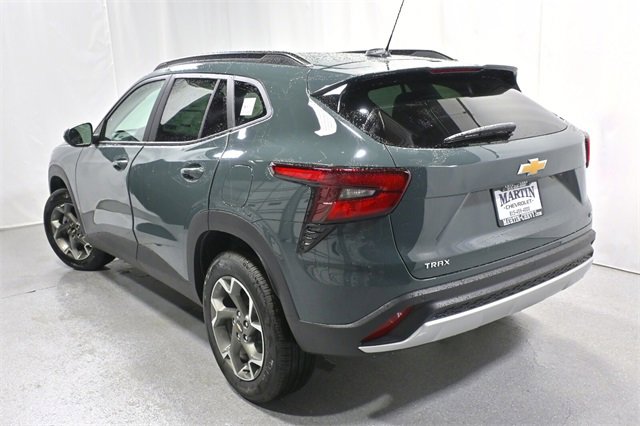 New 2026 Chevrolet Trax LT w/ Driver Confidence Package image 5