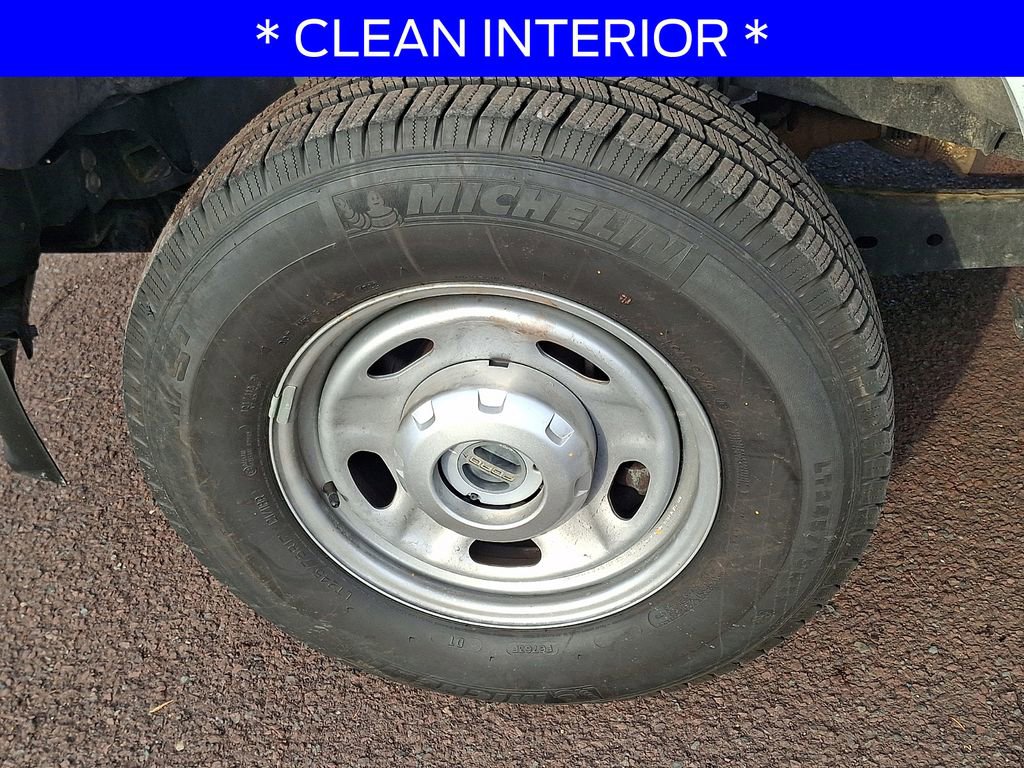 Used 2022 Ford F250 XL w/ Snow Plow/Camper Package image 8