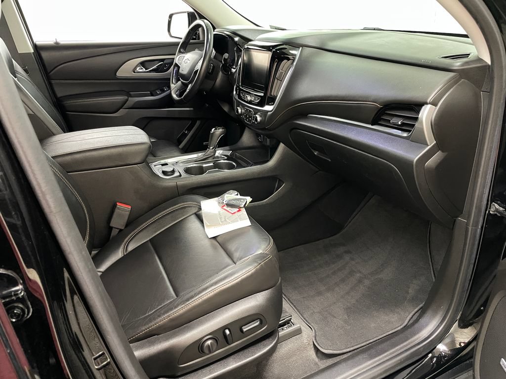 Used 2020 Chevrolet Traverse RS AWD/4WD image 39