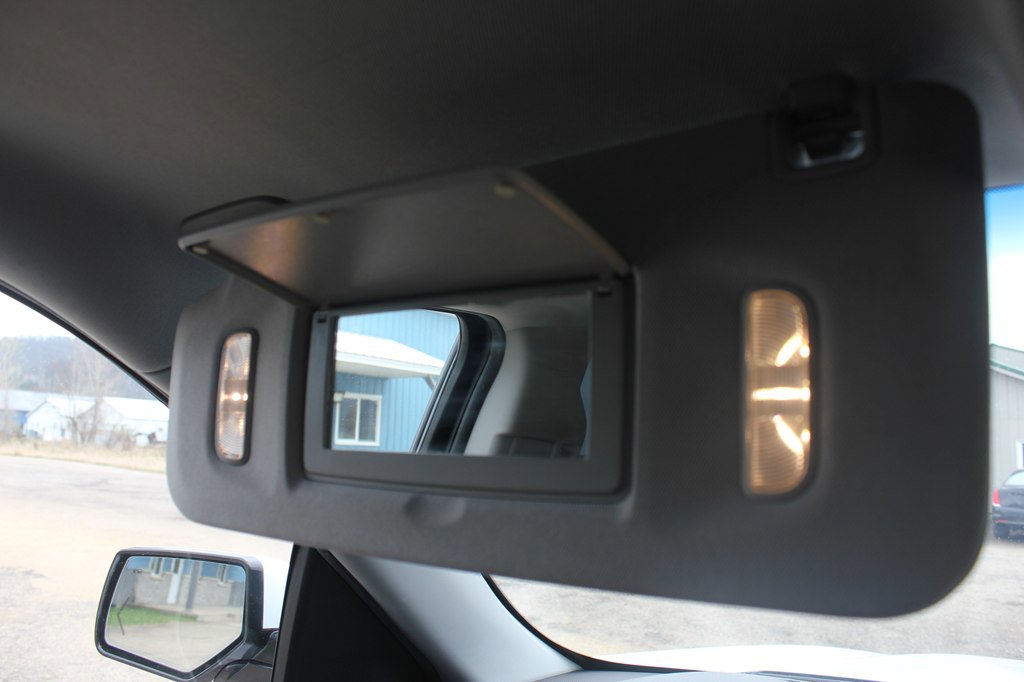 Used 2018 GMC Yukon SLT AWD/4WD image 26