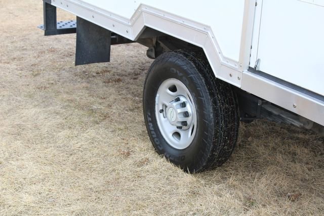 Used 2016 Chevrolet Express 3500 image 24