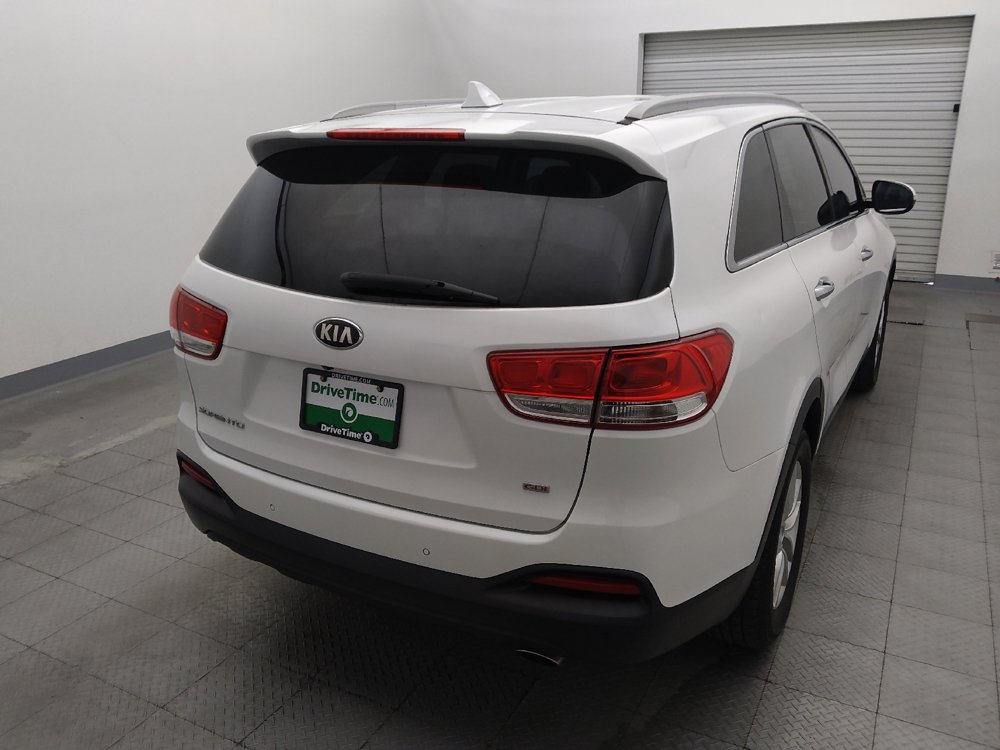 Used 2018 Kia Sorento FWD image 7