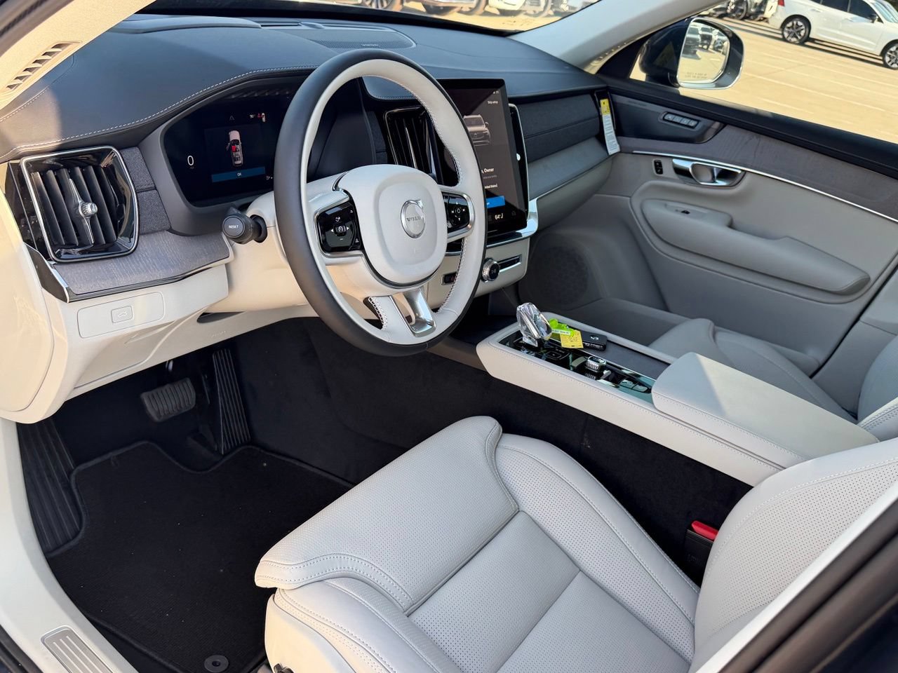 New 2027 Volvo XC90 B6 Ultra AWD/4WD image 9